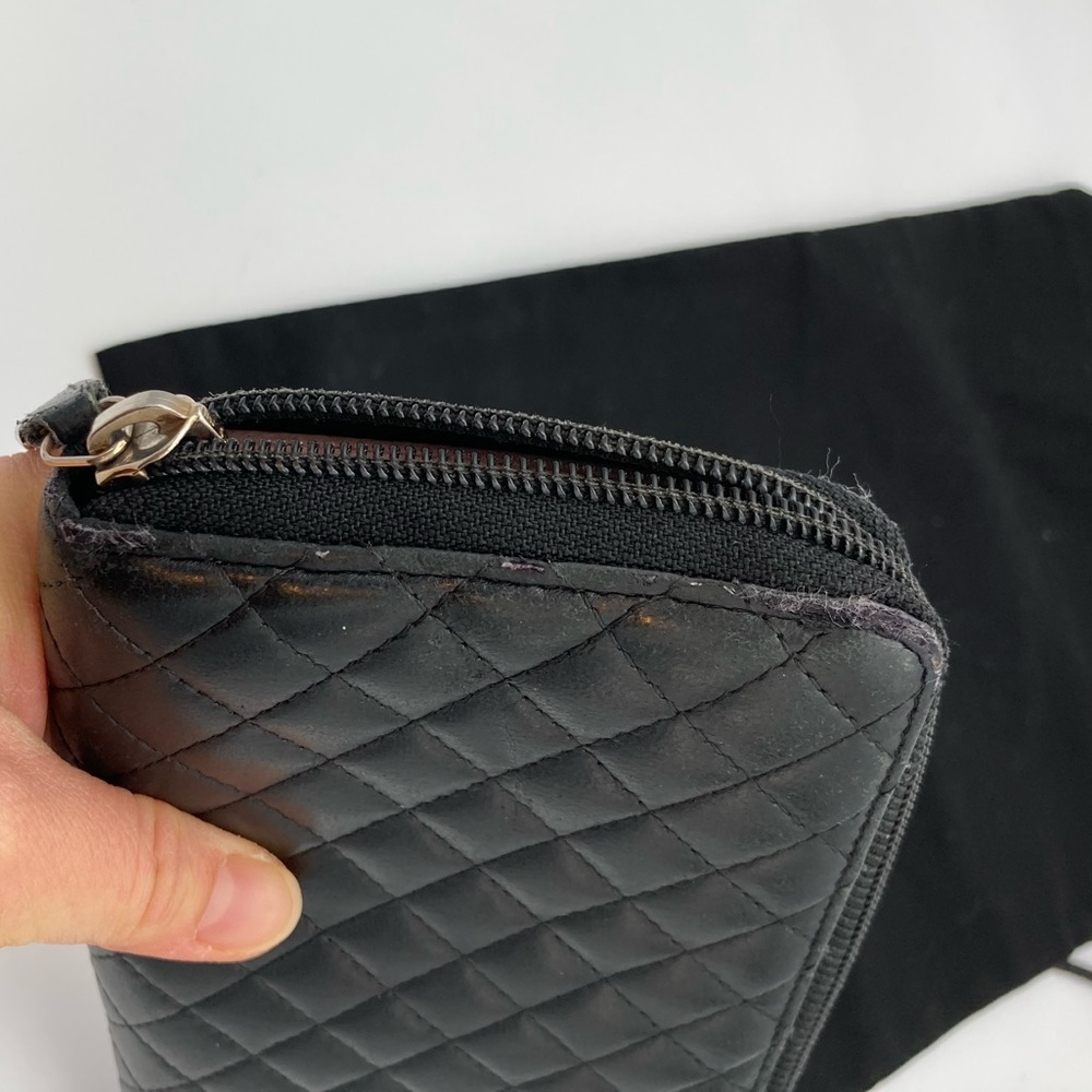 CHANEL CC QUILTED DIAMOND BLACK LAMBSKIN ZIPPY WALLET - Picture 15 of 15